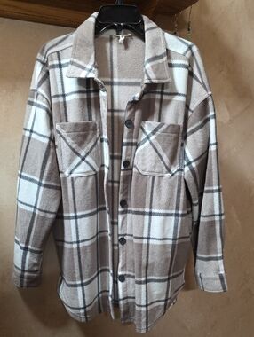 Maurices Cream & Brown Cozy Fleece Jacket